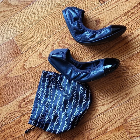 White House Black Market women's black ballet slip ons size 7 - Picture 3 of 9